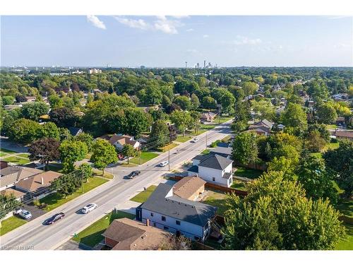 3217 Dorchester Road, Niagara Falls, ON - Outdoor With View