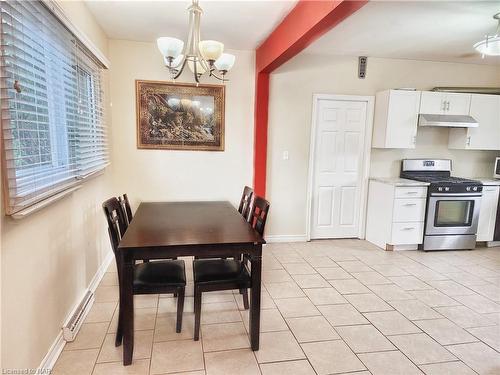 5958 Summer Street, Niagara Falls, ON - Indoor Photo Showing Dining Room