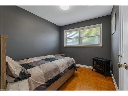 436 Bunting Road, St. Catharines, ON - Indoor Photo Showing Bedroom