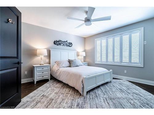 76 Adriatic Boulevard, Stoney Creek, ON - Indoor Photo Showing Bedroom