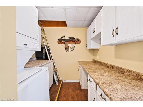 10567 Maplewood Drive, Wainfleet, ON - Indoor Photo Showing Laundry Room