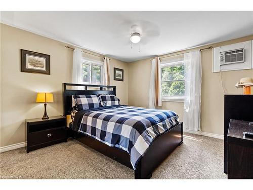 10567 Maplewood Drive, Wainfleet, ON - Indoor Photo Showing Bedroom