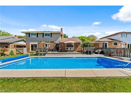 40 Gaspare Drive, Port Colborne, ON - Outdoor With In Ground Pool With Deck Patio Veranda With Backyard With Exterior