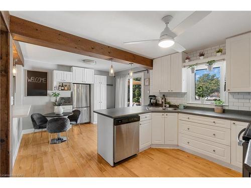 47 Beamer Avenue, St. Catharines, ON - Indoor Photo Showing Kitchen