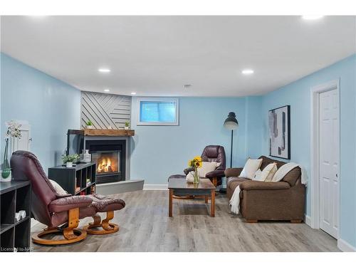 47 Beamer Avenue, St. Catharines, ON - Indoor With Fireplace