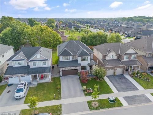 26 Crow Street Street, Welland, ON - Outdoor With Facade