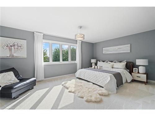 26 Crow Street Street, Welland, ON - Indoor Photo Showing Bedroom