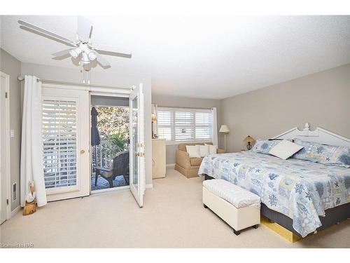 35-88 Lakeport Road, St. Catharines, ON - Indoor Photo Showing Bedroom