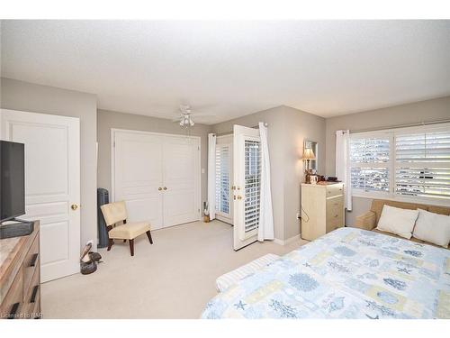 35-88 Lakeport Road, St. Catharines, ON - Indoor Photo Showing Bedroom