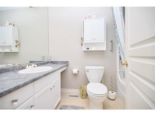 35-88 Lakeport Road, St. Catharines, ON - Indoor Photo Showing Bathroom