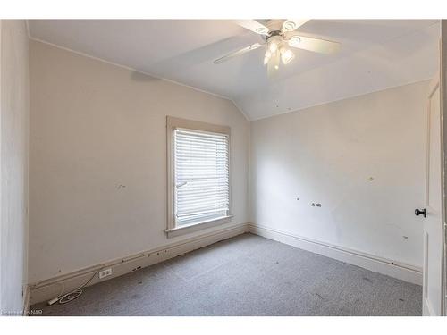 44 Carlisle Street, St. Catharines, ON - Indoor Photo Showing Other Room