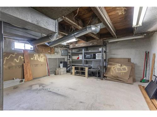 44 Carlisle Street, St. Catharines, ON - Indoor Photo Showing Basement