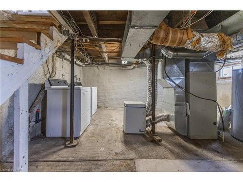 44 Carlisle Street, St. Catharines, ON - Indoor Photo Showing Basement