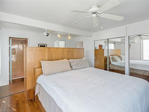 13 Lakewood Crescent, Port Colborne, ON - Indoor Photo Showing Bedroom