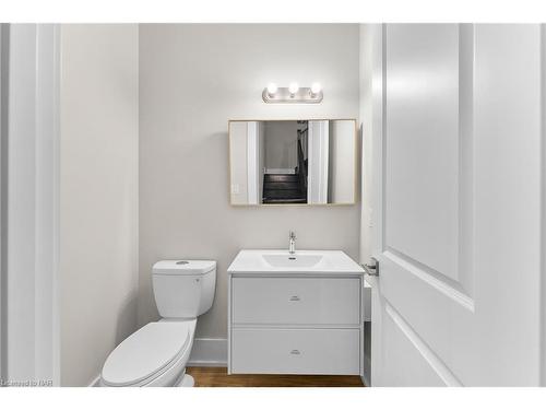 1030 Hansler Road, Welland, ON - Indoor Photo Showing Bathroom