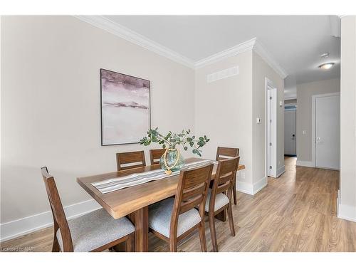 1030 Hansler Road, Welland, ON - Indoor Photo Showing Dining Room