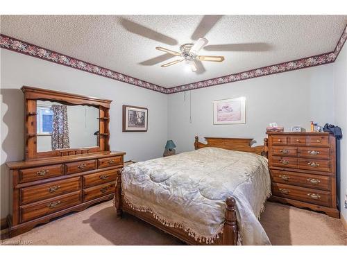 8115 Beaverdams Road, Niagara Falls, ON - Indoor Photo Showing Bedroom