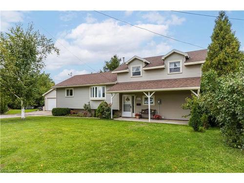 8115 Beaverdams Road, Niagara Falls, ON - Outdoor With Deck Patio Veranda With Facade