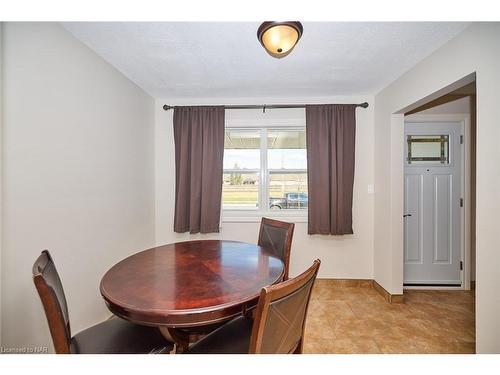 127 Windsor Street, Welland, ON - Indoor Photo Showing Dining Room