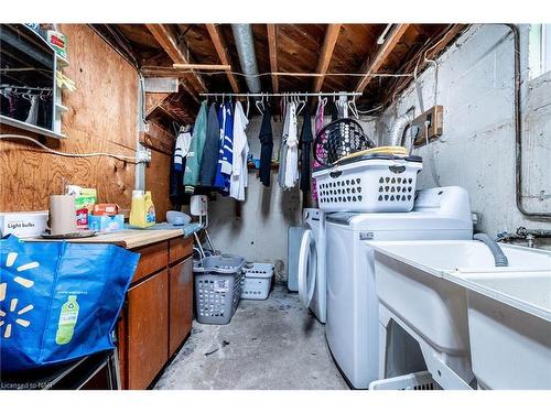 6385 Wendy Drive, Niagara Falls, ON - Indoor Photo Showing Laundry Room