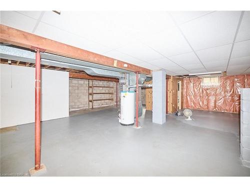 4491 Elmwood Avenue, Niagara Falls, ON - Indoor Photo Showing Basement