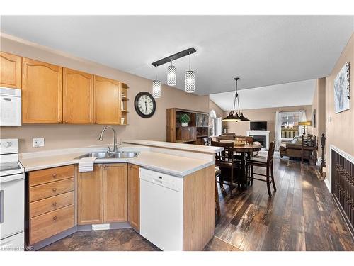 55 Thorold Avenue, Thorold, ON - Indoor Photo Showing Kitchen With Double Sink