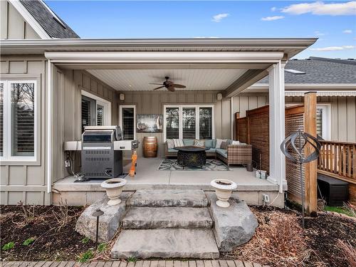 31 Stoneridge Crescent, Niagara-On-The-Lake, ON - Outdoor With Deck Patio Veranda