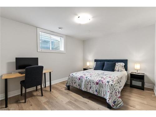 4-1849 Four Mile Creek Road, Niagara-On-The-Lake, ON - Indoor Photo Showing Bedroom