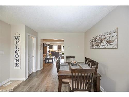 25-6117 Kelsey Crescent, Niagara Falls, ON - Indoor Photo Showing Dining Room