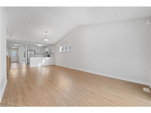 278 Silverwood Avenue, Welland, ON - Indoor Photo Showing Other Room