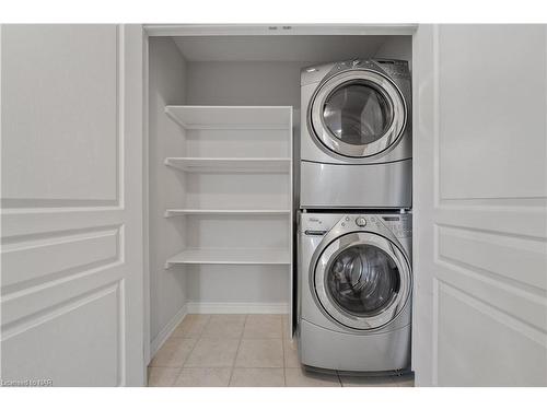 278 Silverwood Avenue, Welland, ON - Indoor Photo Showing Laundry Room