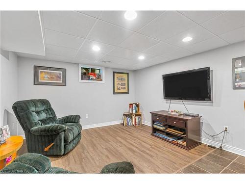 18 Topham Boulevard, Welland, ON - Indoor Photo Showing Basement