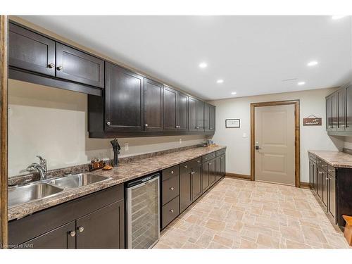 61830 Regional Road 27, Wainfleet, ON - Indoor Photo Showing Kitchen With Double Sink