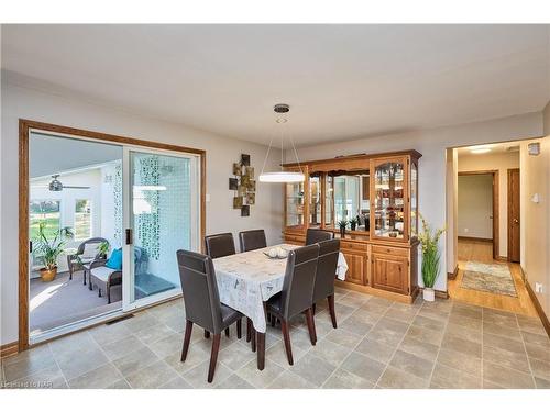 27 Walts Street, Welland, ON - Indoor Photo Showing Dining Room