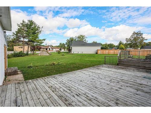 557 Walden Boulevard, Fort Erie, ON - Outdoor With Deck Patio Veranda