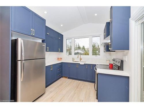 3105 Bethune Avenue, Ridgeway, ON - Indoor Photo Showing Kitchen