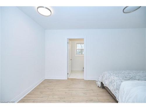 3105 Bethune Avenue, Ridgeway, ON - Indoor Photo Showing Bedroom