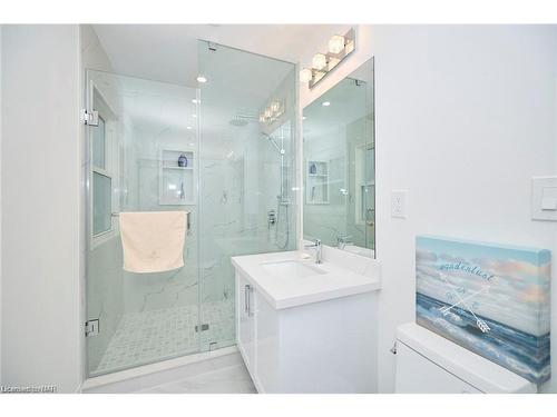 3105 Bethune Avenue, Ridgeway, ON - Indoor Photo Showing Bathroom