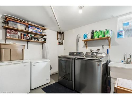 72 Harriet Street, Welland, ON - Indoor Photo Showing Laundry Room