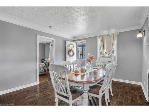 72 Harriet Street, Welland, ON - Indoor Photo Showing Dining Room