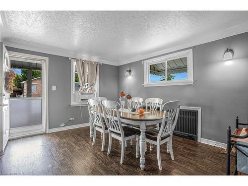 72 Harriet Street, Welland, ON - Indoor Photo Showing Dining Room