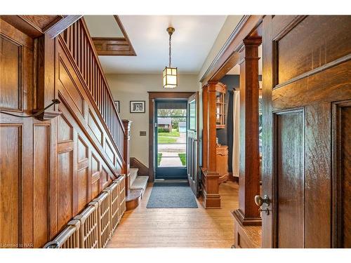 4119 Bridgeport Drive, Jordan Station, ON - Indoor Photo Showing Other Room