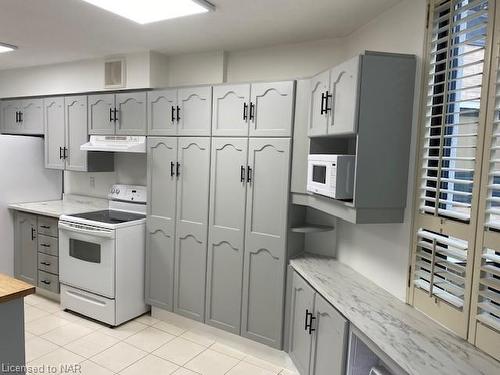 310A-190 Hwy 20 W Highway, Fonthill, ON - Indoor Photo Showing Kitchen