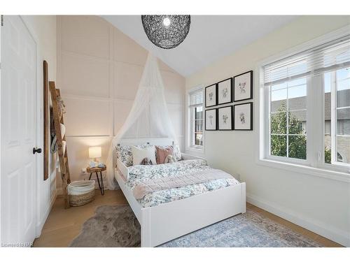 72-3480 Upper Middle Road, Burlington, ON - Indoor Photo Showing Bedroom