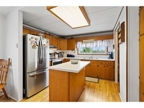 150-3033 Townline Road, Stevensville, ON - Indoor Photo Showing Kitchen