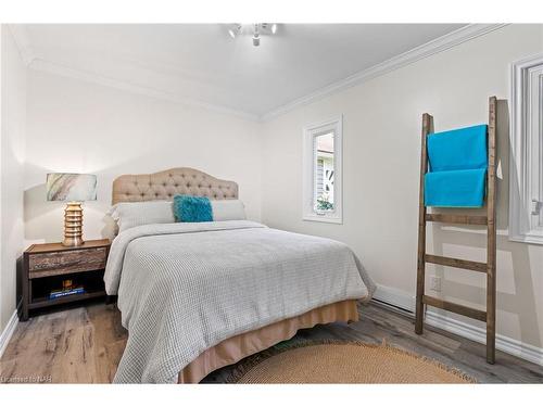 11317 Fowler Road, Wainfleet, ON - Indoor Photo Showing Bedroom