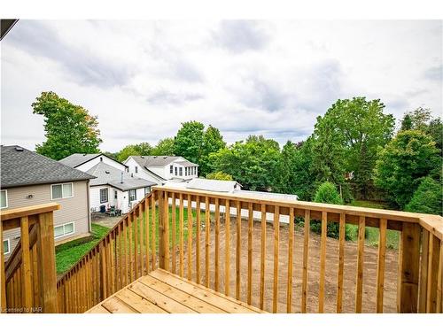 2A-41 St Davids Road West, Thorold, ON - Outdoor With Deck Patio Veranda