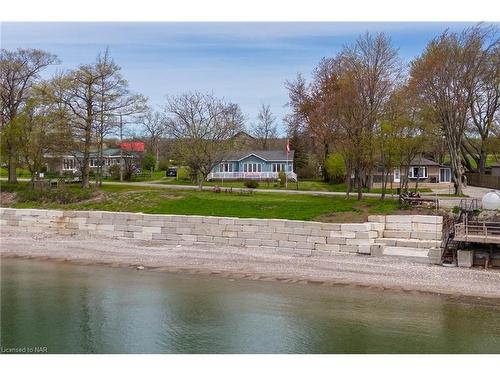 557 Edgewater Place, Dunnville, ON - Outdoor With Body Of Water