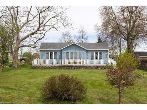 557 Edgewater Place, Dunnville, ON - Outdoor With Deck Patio Veranda