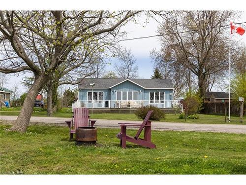 557 Edgewater Place, Dunnville, ON - Outdoor With Deck Patio Veranda